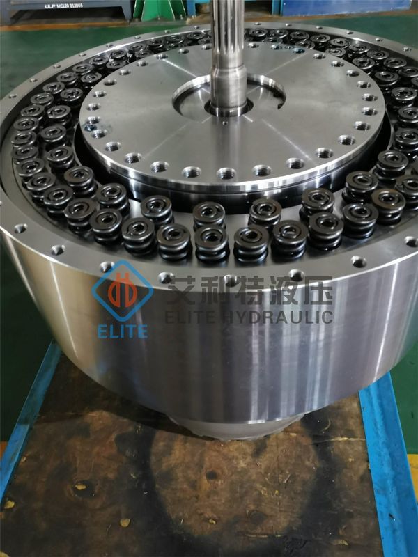 Robust and Modular Design Track Drives 70000nm Planetary Gearbox with Service Brakes
